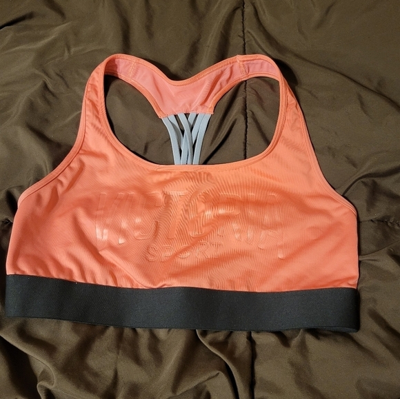 Victoria The Player pink Sports Bra Med - Picture 1 of 10